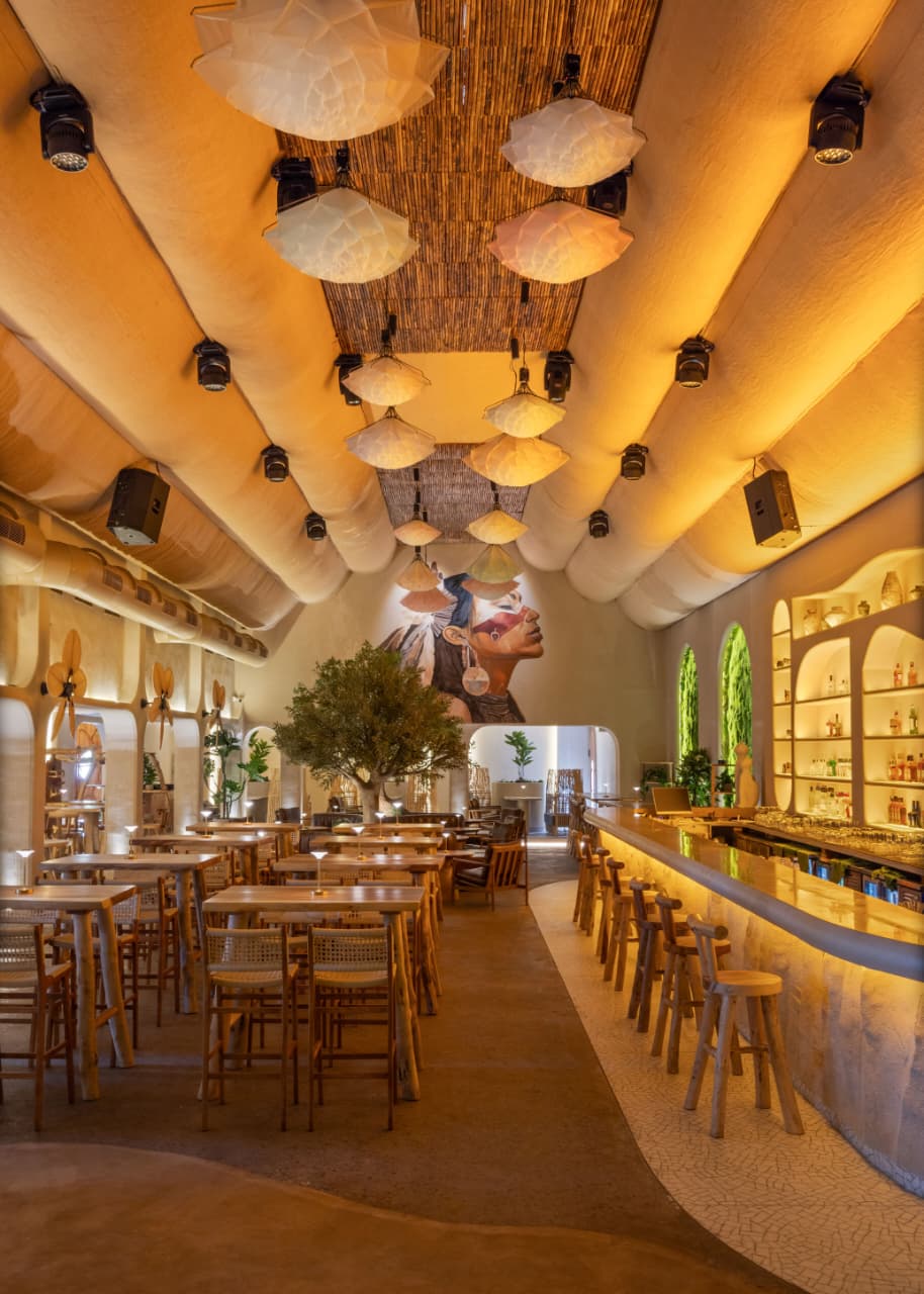 MILLENIALS RESTOBAR